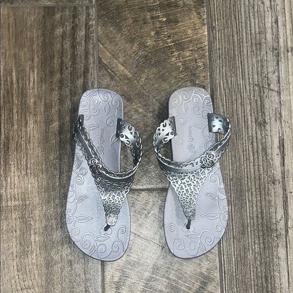 Brighton Silver jelly Sandals with Rhinestone Embellishments - Picture 1 of 4